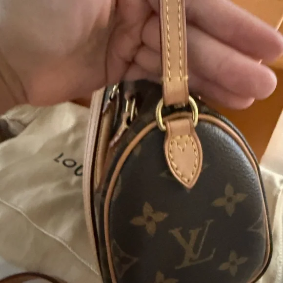 Louis Vuitton Mini Speedy Monogram Canvas in Brown with Natural Vachetta Trim - Picture 7 of 10
